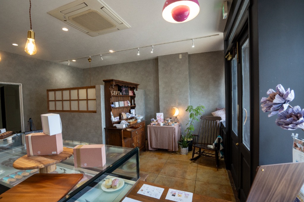 今夜、バターが溶ける前に 店内風景・ショーケース